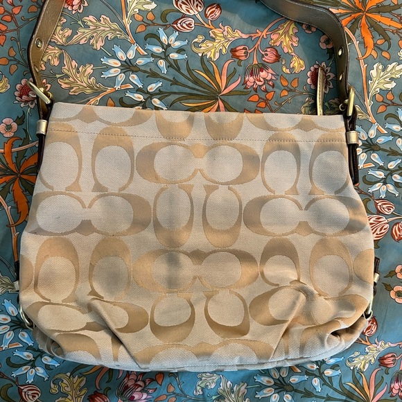 Coach Crossbody Purse - Picture 5 of 15